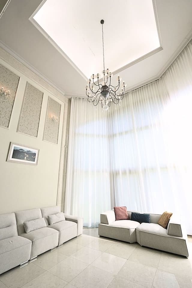 Grand Penthouse