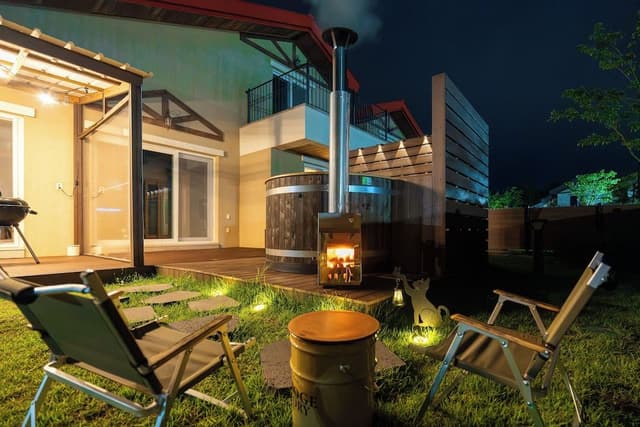 Jacuzzi House