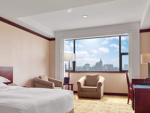 Deluxe Room, 1 Queen Bed