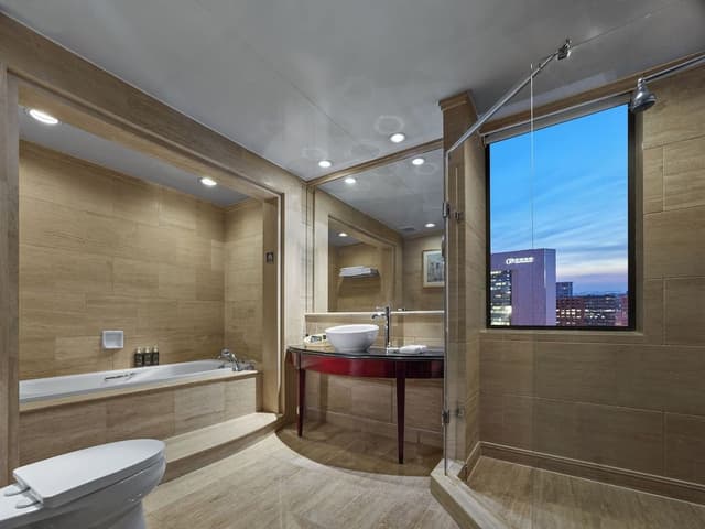 Deluxe Suite, 1 King Bed