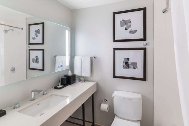 Studio Suite Premier Tower
