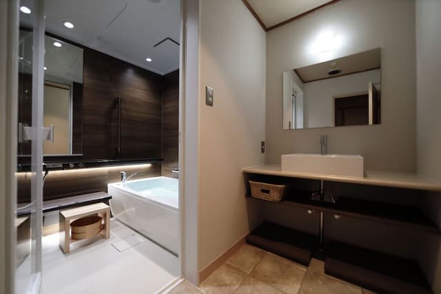 Riverview Japanese style room with low beds, Non Smoking