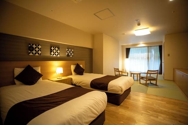 Japanese Western Style Room with partially open-aired bath