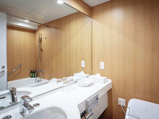 [Superior Twin] Partial Ocean View/4th to 6th floors Non-Smoking