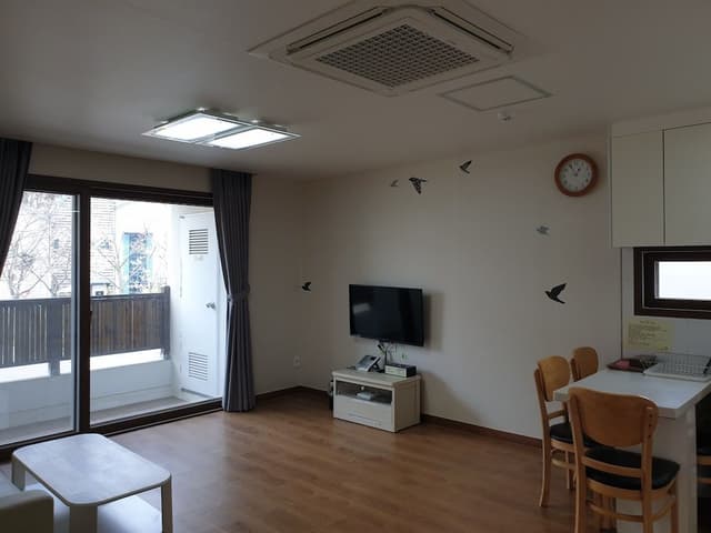 Family Room A (KRW10,000 surcharge for extra bedding)