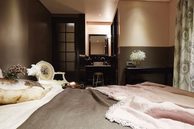 Deluxe Double Room, Smoking