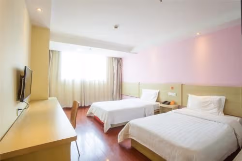Featured Twin Room