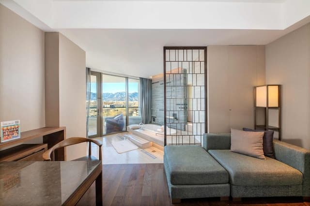 Deluxe Room, 2 Double Beds, Balcony, Mountain View