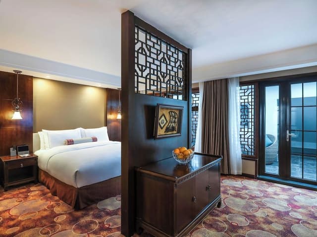 Executive King room