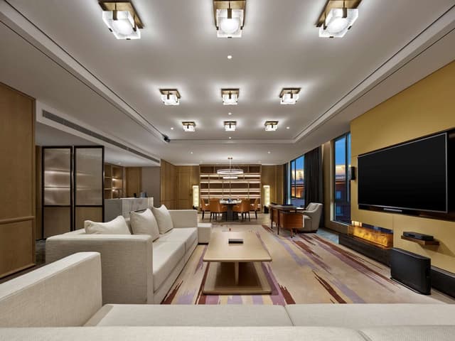 KING PREMIUM SUITE