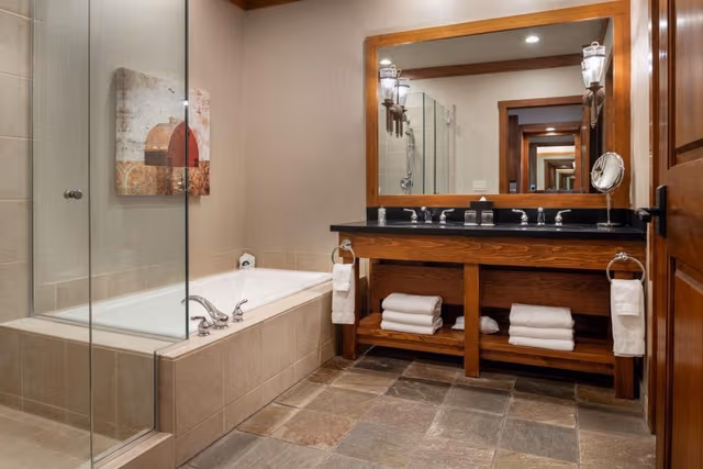 One King Suite