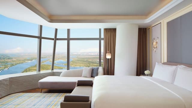 Club Suite, 1 Bedroom, River View