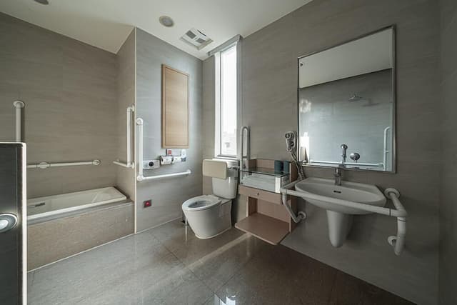 Accessible 1 Double Bed