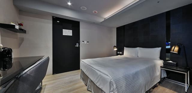 Standard Double Room (No Windows)
