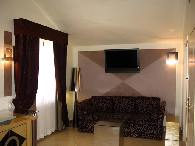 Deluxe Suite with Sea View