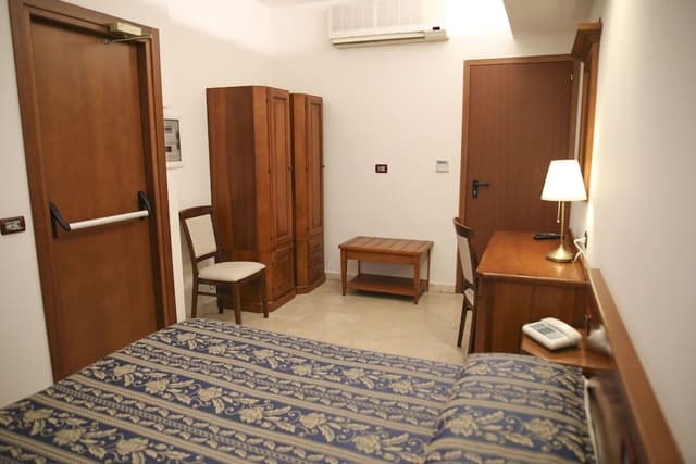 Economy Room, Courtyard View
