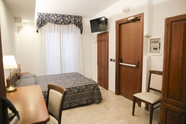 Economy Room, Courtyard View