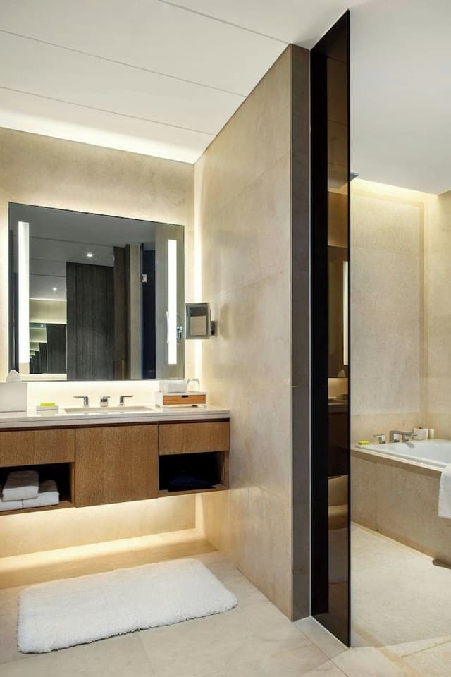 Room, 1 King Bed, City View