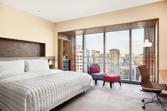 Club Suite, 1 Bedroom, City View