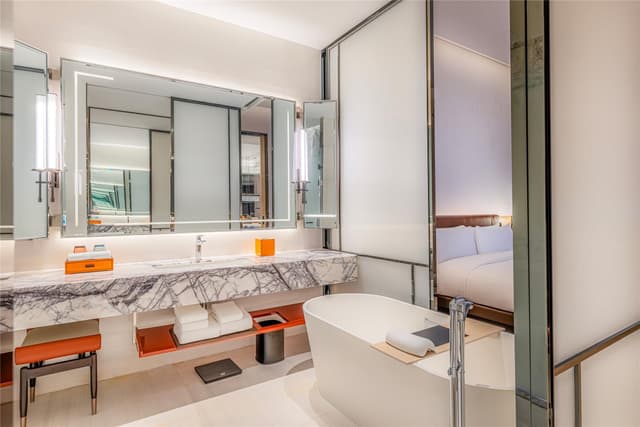 KING PREMIUM SUITE