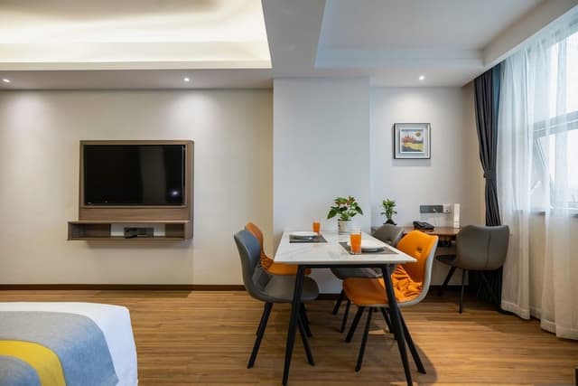 Executive Studio