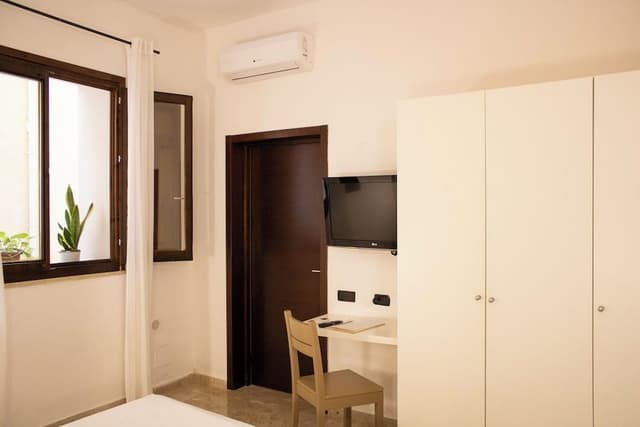 Studio, Ground Floor