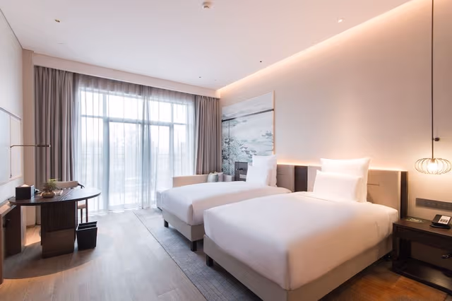 Executive Room, 2 Twin Beds, Club Lounge Access, Garden View