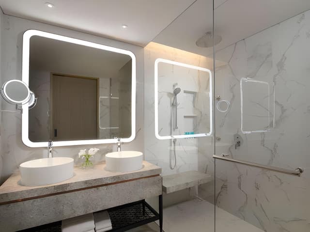 Premier Room