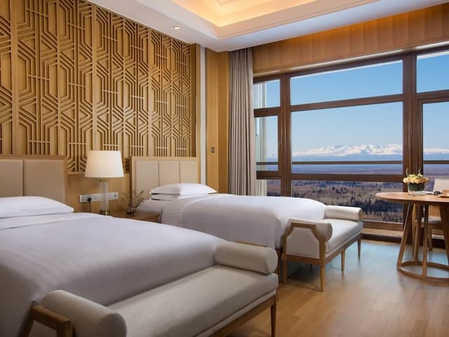 Deluxe Room, 2 Twin Beds, Mountain View