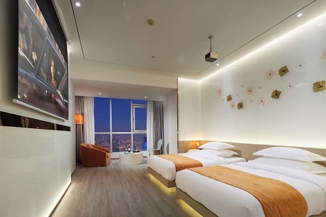 Comfort Twin Room, City View