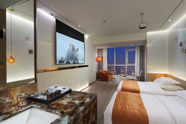Comfort Twin Room, City View