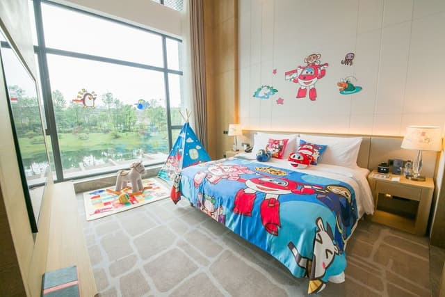 Family Suite, 1 King Bed (Bedroom is a loft)