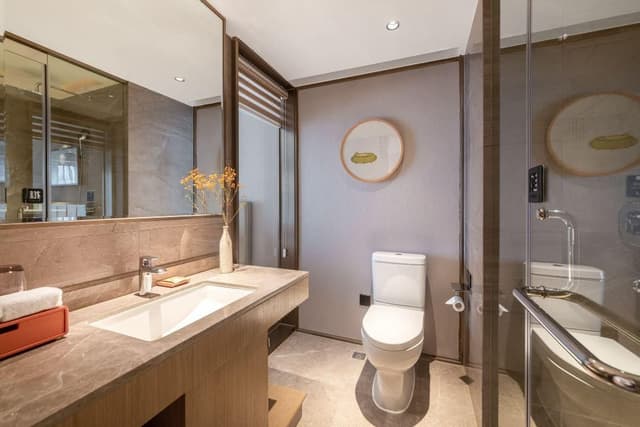Boutique Queen Room