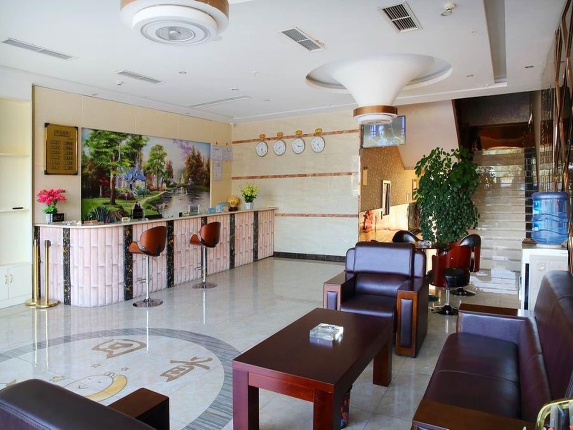 Yiantaisheng Hotel Co Ltd