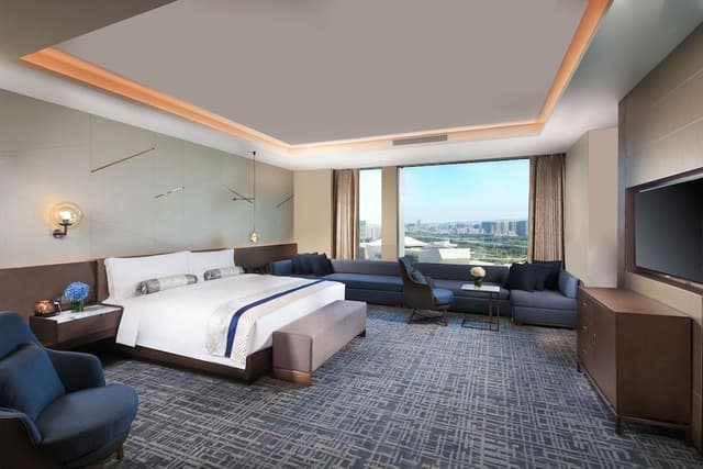 Classic Room, 1 King Bed, River View