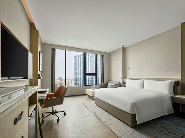 KING DELUXE ROOM
