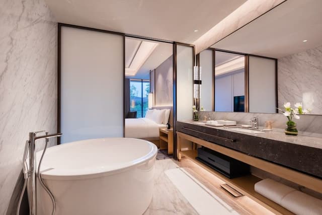 Grand Premium Room with Balcony