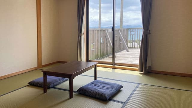 Superior Japanese Western Style Room without Bath, Non-Smoking