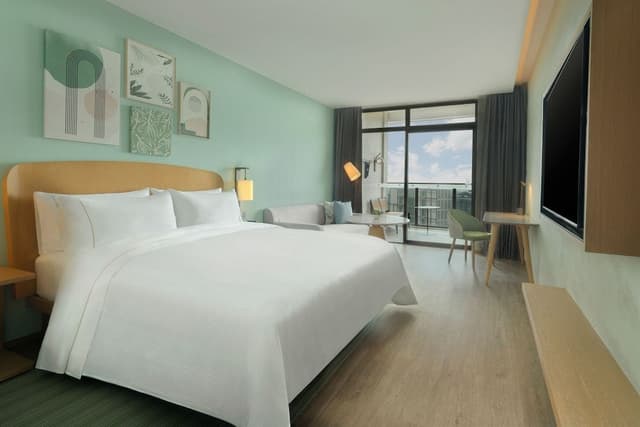 Room, 1 King Bed, Balcony, Sea View (View)