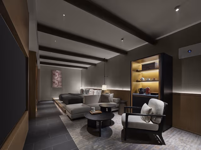 Courtyard Family Twin Room