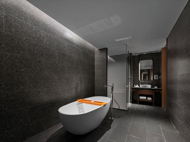 Suite, 2 Bedrooms, Courtyard Area (Loft)