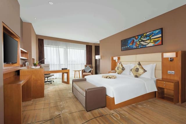 Executive Room, 1 King Bed, Smoking