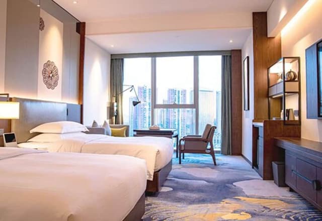 Room, 2 Twin Beds, City View
