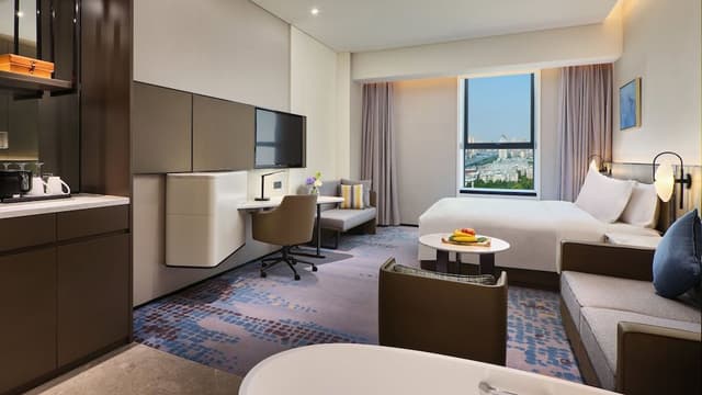 Standard Room, 1 King Bed, Lake View