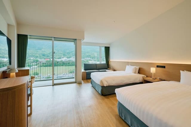 Standard Twin Room, 2 Twin Beds, Non Smoking, Mountain View
