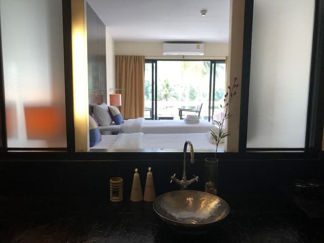 Deluxe Double or Twin Room, Balcony