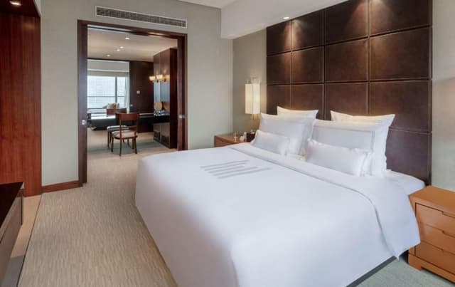 M Suite King Room