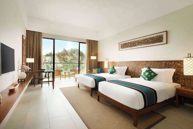 Family Suite, Multiple Beds, Smoking, Mountain View