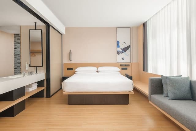 Room, 1 King Bed