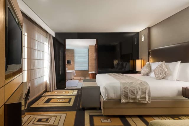 KING PREMIER SUITE